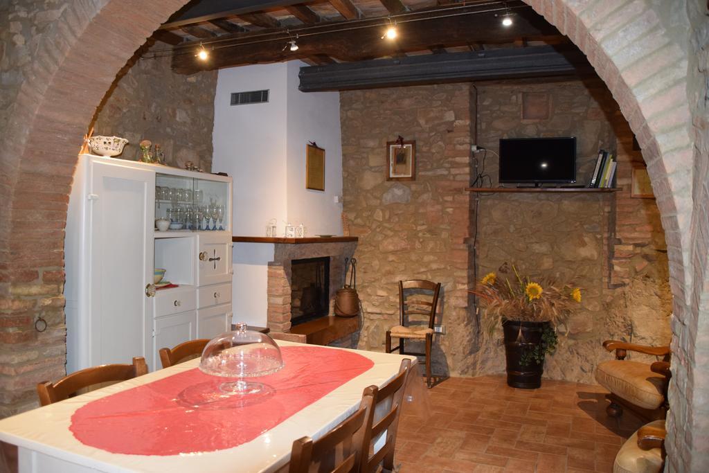 Apartment Casa Antica Chianni Eksteriør bilde